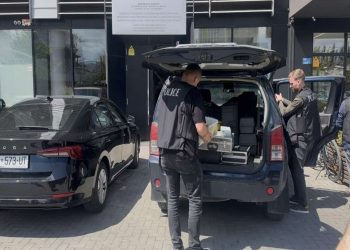 Prokuroria konfirmon se policia po zhvillon bastisje në Ministrinë e Bujqësisë mbi dyshimet në fabrikën e mbetjeve shtazore