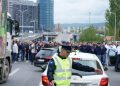 Protesta e bizneseve, pamje nga bllokimi i hyrjes në Prishtinë nga Fushë Kosova