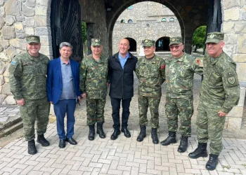 Haradinaj pret në Gllogjan delegacion nga Ushtria e Shqipërisë: Kosova në NATO, synim dhe garancë për stabilitet