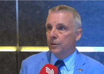 Rohde: Politikanët në Kosovë duhet të vendosin shtetin të parin, pastaj partinë