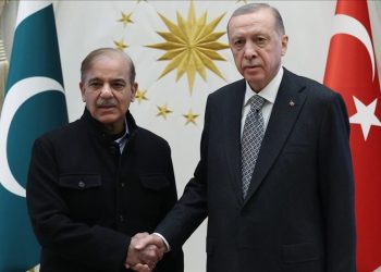Kryeministri i Pakistanit falënderon presidentin turk, “vëllain e dashur”, për mbështetjen