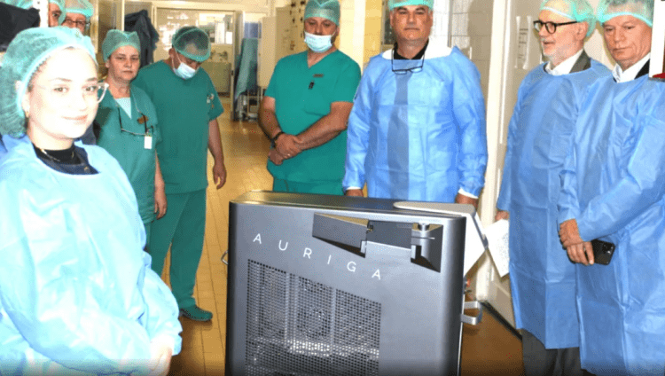 Spitali i Përgjithshëm në Pejë pajiset me aparat laserik për trajtime urologjike