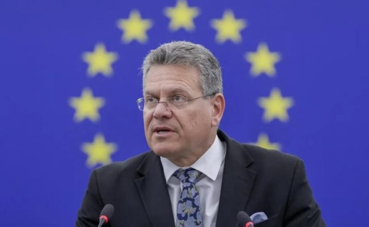 Trump kër*cënoi me tarifa prej 50%, BE bën thirrje për ‘respekt’