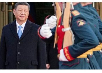 Xi Jinping mbërrin në Moskë