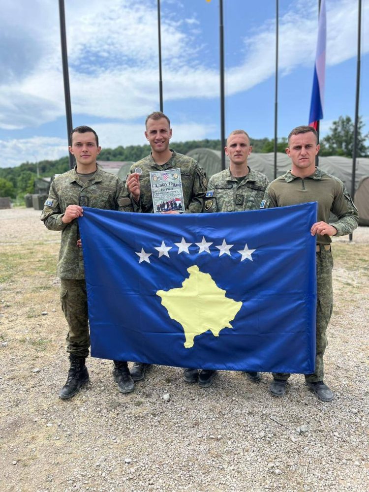 Ushtarët e FSK-së rrëmbejnë dy çmime në Kroaci