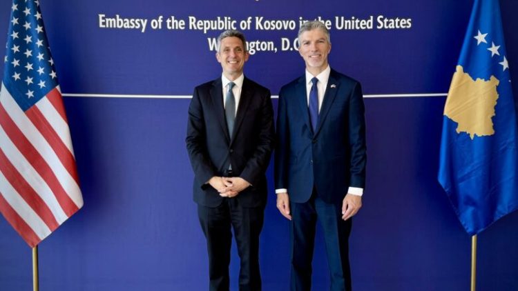 Ambasadori Dugolli takohet me Fleming, diskutohet për forcimin e bashkëpunimit ShBA – Kosovë