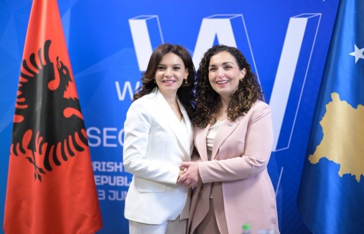 Osmani e Spiropali diskutuan për bashkëpunimin midis Kosovës dhe Shqipërisë