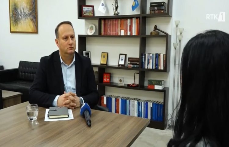 Zogaj: Nuk mbështesim marrëveshje të dytë për stafin serb në veri