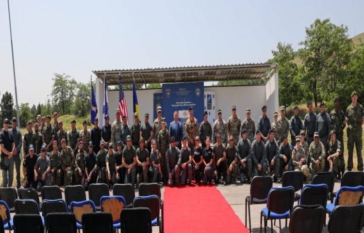 Policia e Kosovës dhe KFOR-i përurojnë poligonet në kampin `Vrella`
