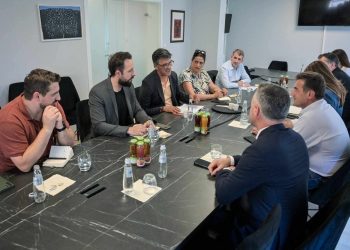Takimi i OJQ-ve me LVV-në, diskutohet kriza politike dhe institucionale
