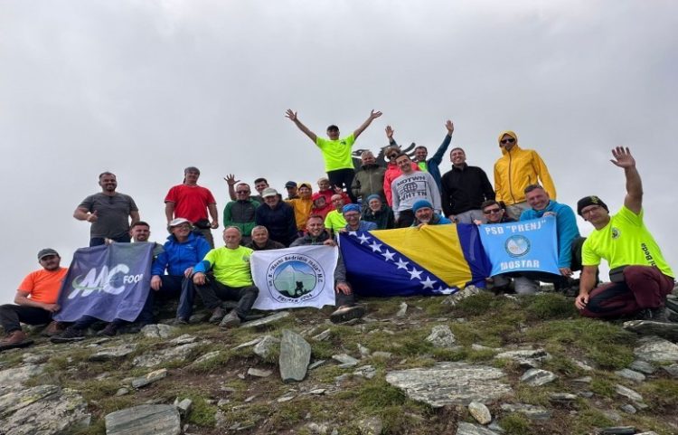 Alpinistë nga Mostari pushtojnë majat më të larta të Kosovës