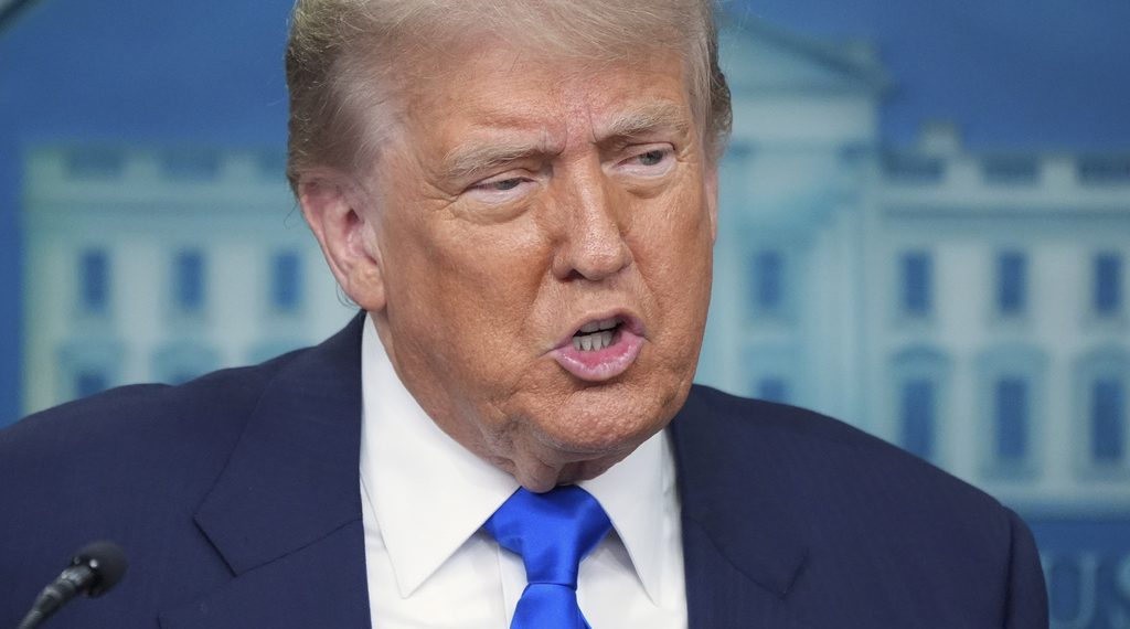 Trump: Kosova e Serbia po shkonin drejt një lu*fte të madhe, por i ndala (VIDEO)