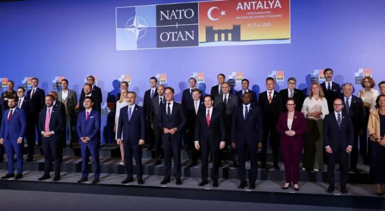 Zelensky thotë se Ukraina është ftuar në samitin e NATO-s në Hagë