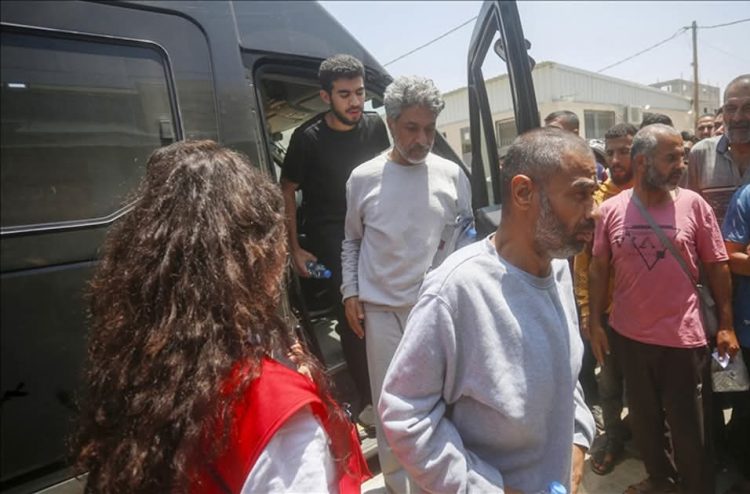 Izraeli liron 12 të bur*gosur të tjerë nga Gaza pas muajsh ur*ie dhe to*rturash