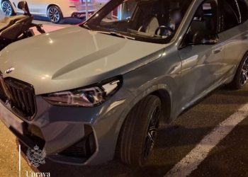 Policia malazeze sekuestron veturë në kufi me Shqipërinë, e drejtonte një shtetase e Kosovës