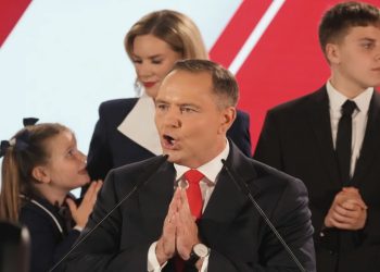 Konservatori Karol Nawrocki fiton zgjedhjet presidenciale të Polonisë