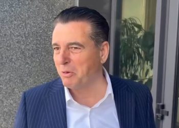 Bahtiri bën thirrje: Reflektoni, po dalim keq para ndërkombëtarëve