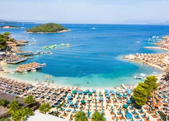 ‘DailyMail’: Ksamili, ‘Maldivet e Evropës’