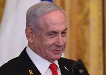 Netanyahu u përgjigj 1.788 herë me fjalët “Nuk më kujtohet” gjatë marrjes në pyetje për korrupsion