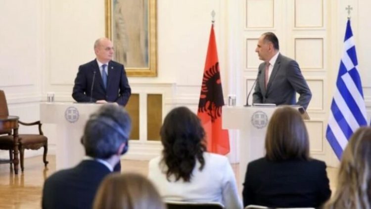Ministri i Jashtëm grek zbulon origjinën e Hasanit: Flet gjuhën tonë për shkak të prejardhjes