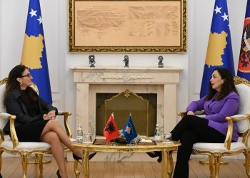 Osmani priti në takim sopranon me famë botërore, Ermonela Jaho