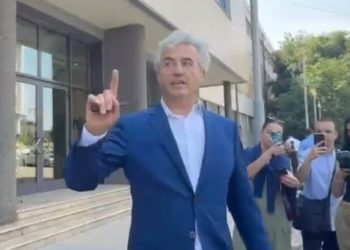 “Nuk është puna jote”, “Si qytetar bash puna jem është me lyp përgjegjësi”