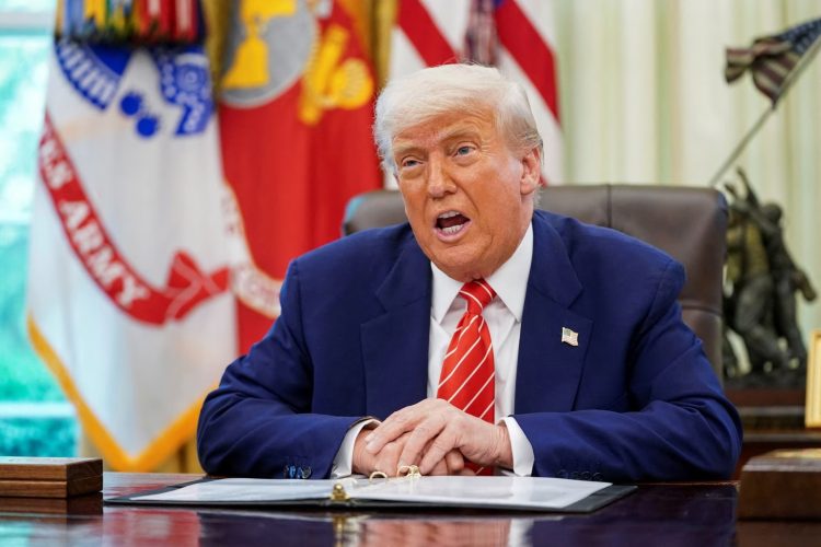 Bloomberg: Trump po i bën presion vendeve të Ballkanit për të pranuar emigrantët