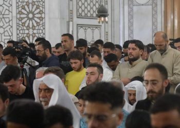 Siri, falet namazi i parë i Kurban Bajramit pas rënies së regjimit Baath