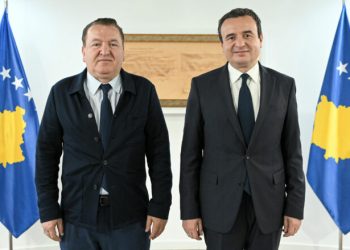 Kurti priti në takim kryetarin e shoqatës VATRA, diskutuan për mundësistë e bashkëpunimit