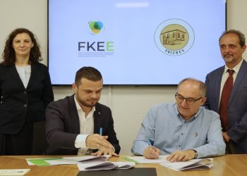 Nënshkruhet projekti për efiçiencë të energjisë për banesat sociale