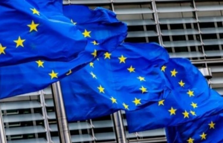 Në Bruksel po zhvillohet një takim trepalësh