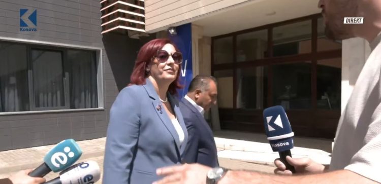 Rexhepi, kundër krijimit të një qeverie ish-opozitare