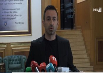 Basha: Deputetët po e shkelin kushtetutën