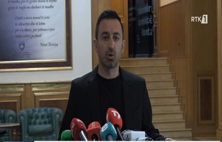 Basha: Deputetët po e shkelin kushtetutën