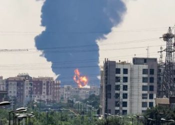 Sirena alarmi në Izrael, IDF: Irani ka lëshuar më shumë raketa