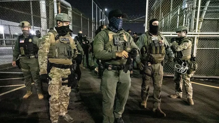 Trump urdhëron rritjen e deportimeve të emigrantëve