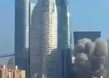 Raketa balistike iraniane godet një rrokaqiell në qendër të Tel Avivit