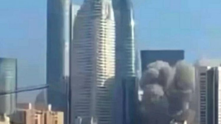 Raketa balistike iraniane godet një rrokaqiell në qendër të Tel Avivit