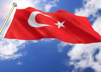 Turqia paralajmëron: Sulmet amerikane ndaj Iranit rrezikojnë përshkallëzim global