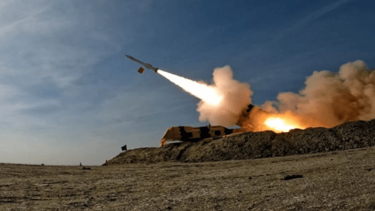 Irani atakon Izraelin me raketa, sulmi më i gjatë që nga fillimi i luftës