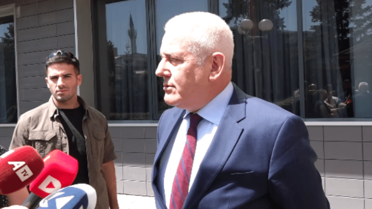 Sveçla i prerë: Arsenijeviq do të arrestohet menjëherë sapo të hyjë në Kosovë