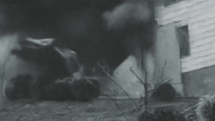 Ushtria izraelite sulmon burgun e Iranit