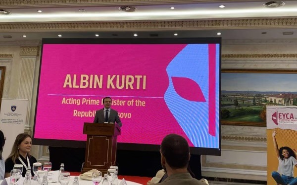 Kurti: Afër 8 mijë të rinj mund të përfitojnë zbritje nga Karta për Rini