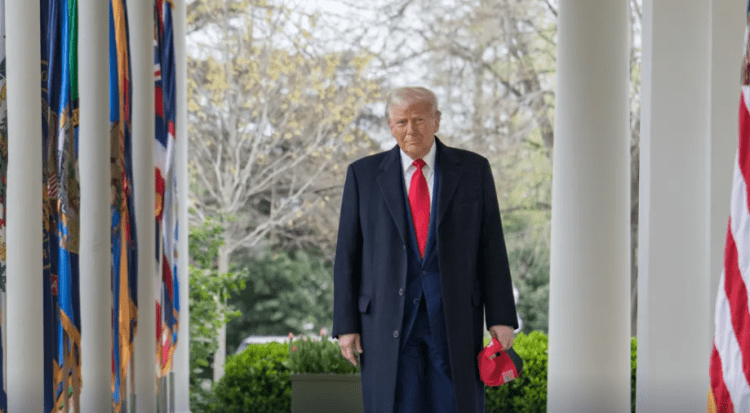 Shtëpia e Bardhë ndan videon e vizitës së Trumpit në NATO, me këngën “Shtëpia e babës”