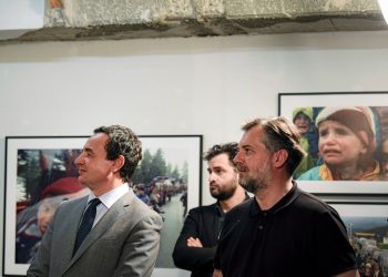Kurti për ekspozitën e luftës: Thirrje për drejtësi për gjenocidin serb