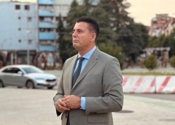 ‘Radikalizohet’ Bahtiri: Unë largohem nga LVV nëse bëjnë koalicion me PDK-në