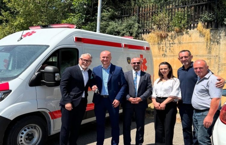 Vitia: Investime të reja në shëndetësi për Shtimen, dorëzohet autoambulanca