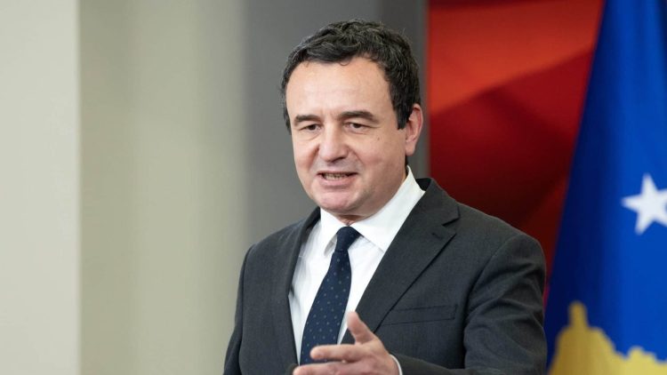 Kurti i fton në takim të përbashkët liderët e partive politike