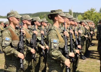 Kurti, rekrutëve të FSK-së: Po e vazhdoni ëndrrën e luftëtarëve për liri