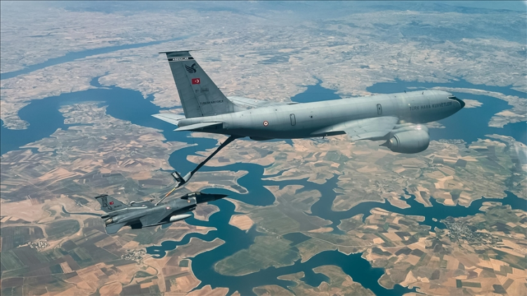 Skuadroni turk i furnizimit me karburant rrit fuqinë ajrore të NATO-s me operacione në lartësi të madhe